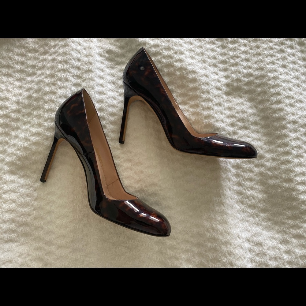 Manolo Blahnik tortoise high heel pump sz 40
